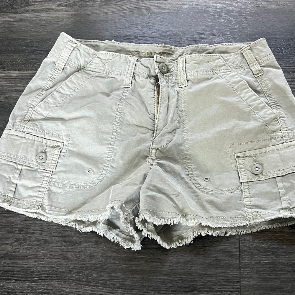 American Eagle Outfitters Women's Cargo Shorts in Tan
